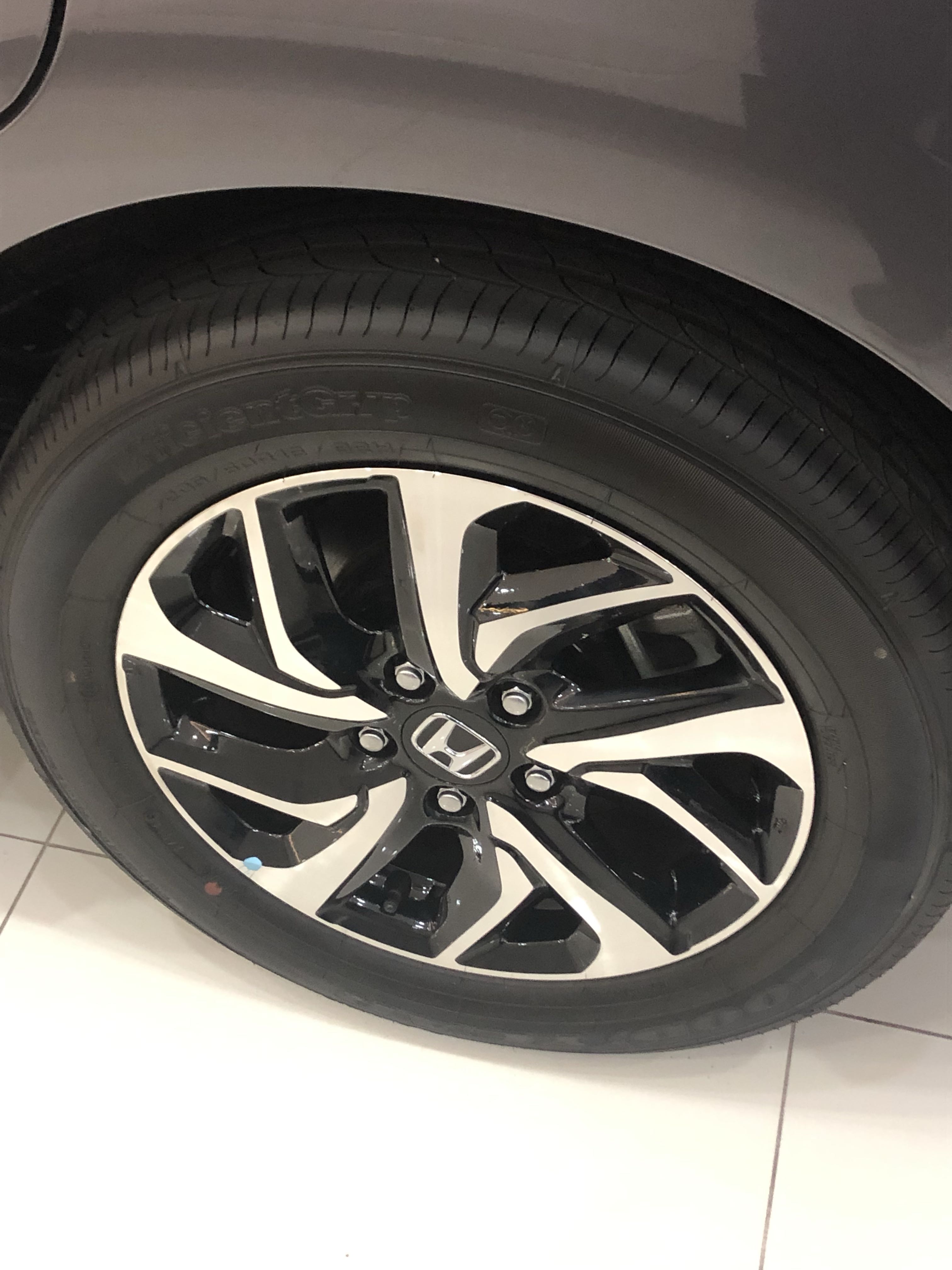 16” New Honda Rim and Tyre (made in Japan, takeoff new PI car), Car