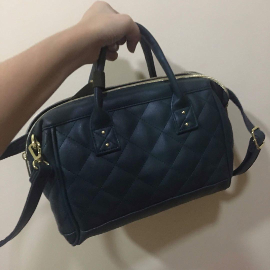 anello quilted sling bag