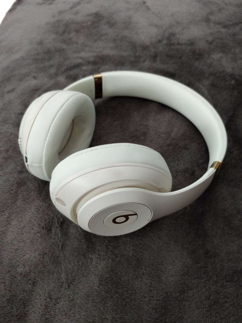 beats studio3 wireless desert sand
