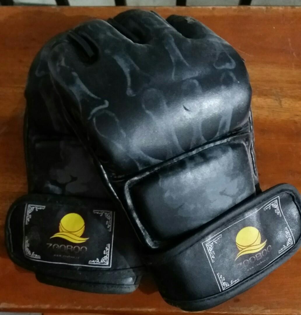 Boxing padding and Boing gloves, Sports Equipment, Sports & Games