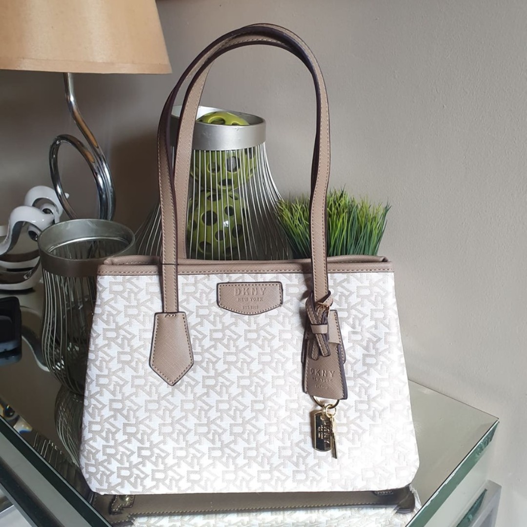 DKNY Ava Logo Whitney Work Tote Bag Grey, Women's Fashion, Bags & Wallets, Crossbody Bags on