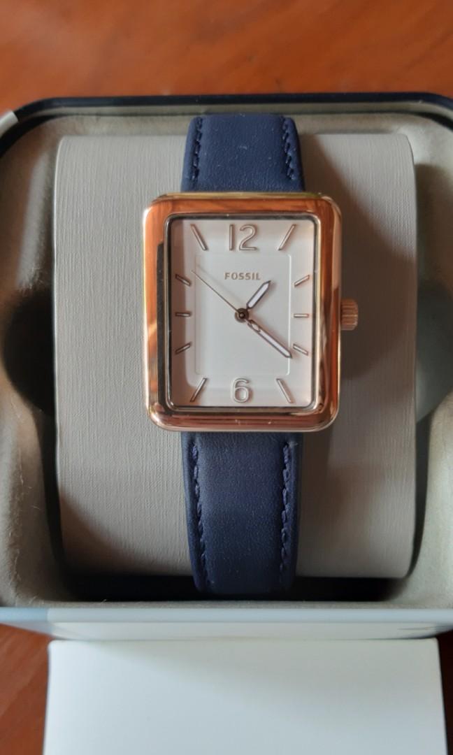 Fossil ES4158 atwater white dial navy blue leather strap Fesyen Wanita Jam Tangan di Carousell