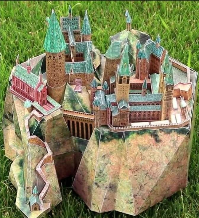 Diy hogwarts castle best sale
