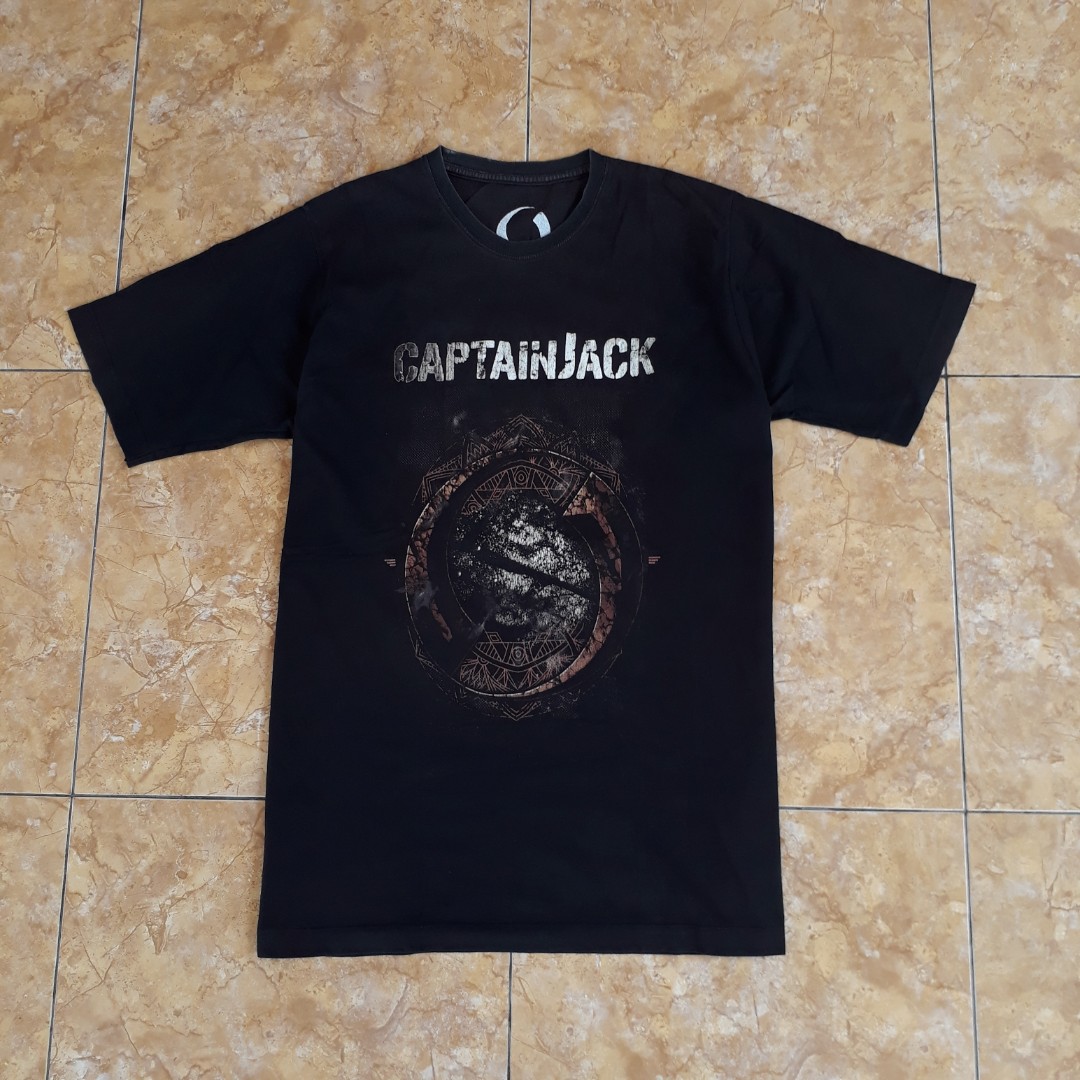 Kaos Band Official Merchandise Captain Jack size L, Fesyen Pria