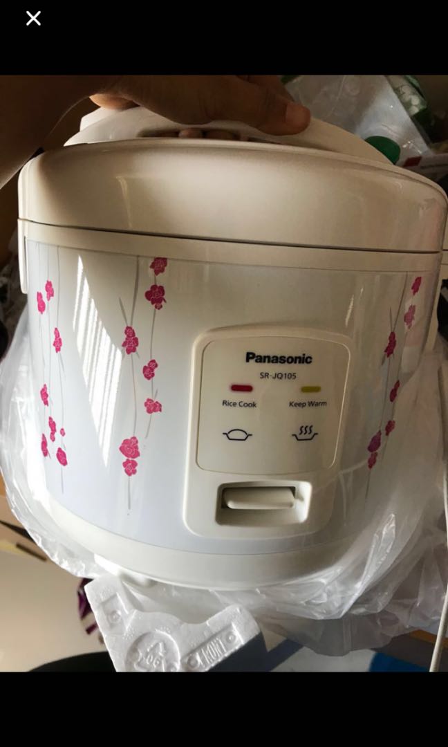 New! Rice cooker, Furniture & Home Living, Kitchenware & Tableware