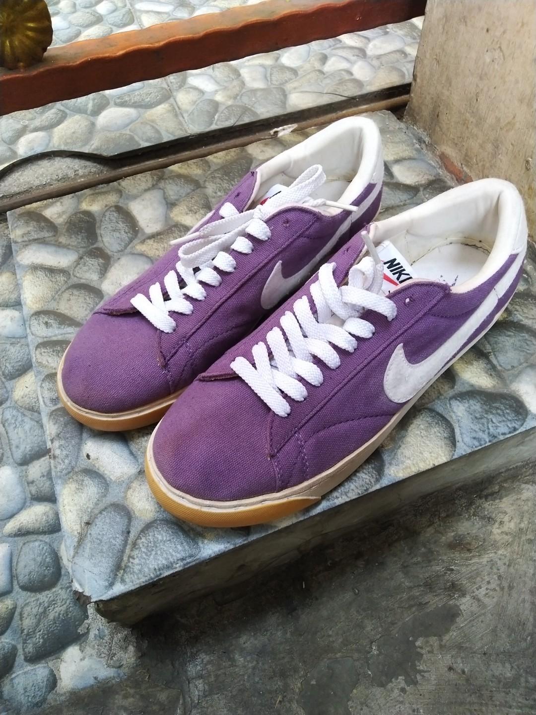 nike blazer low violet