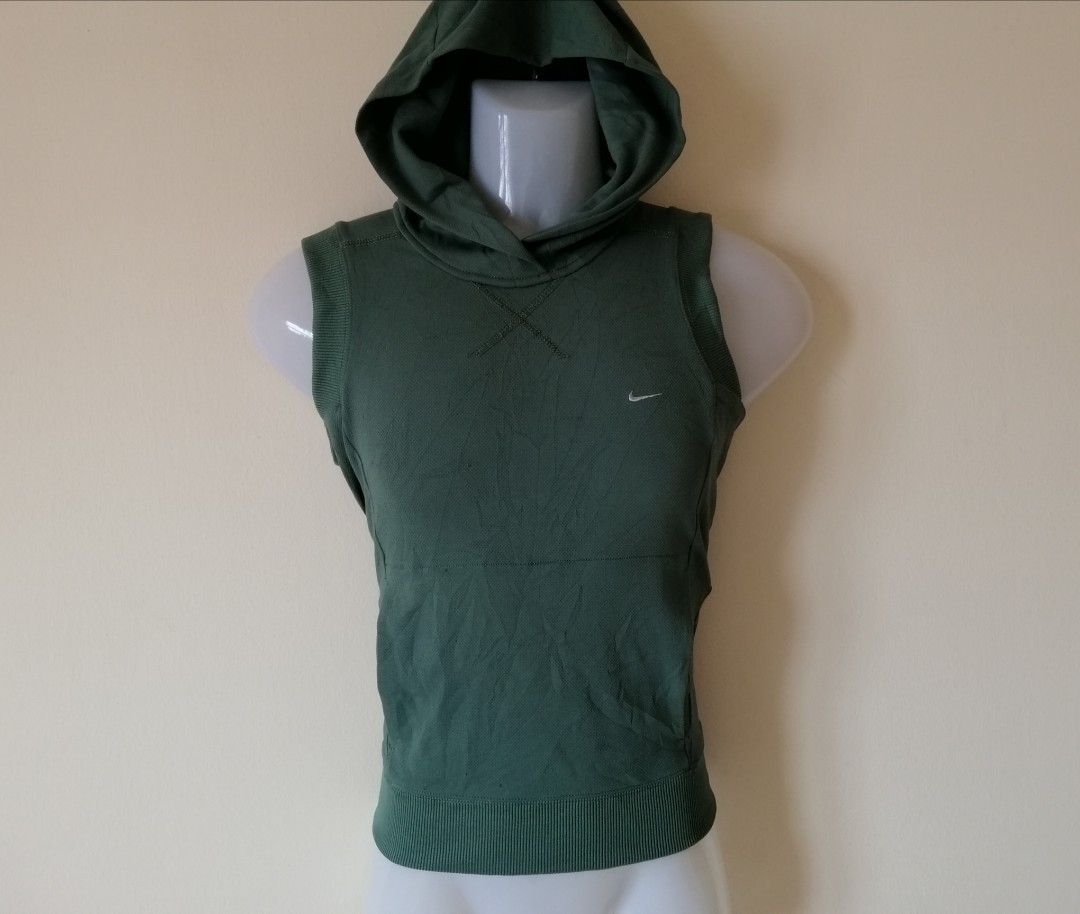 Nike sleeveless deals hoodie womens