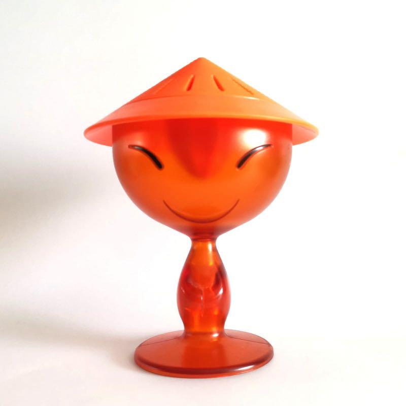 Orange Squeezer (Category: Hand & Stand Mixers) located in Singapore. Submitted by valuelicious (Listing ID 250097540, Image 1). Description: Orange Squeezer 22cm height.