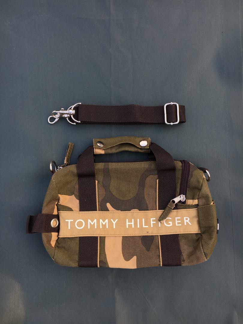 Tommy hilfiger camo, Women's Fashion, Bags & Wallets, Purses & Pouches