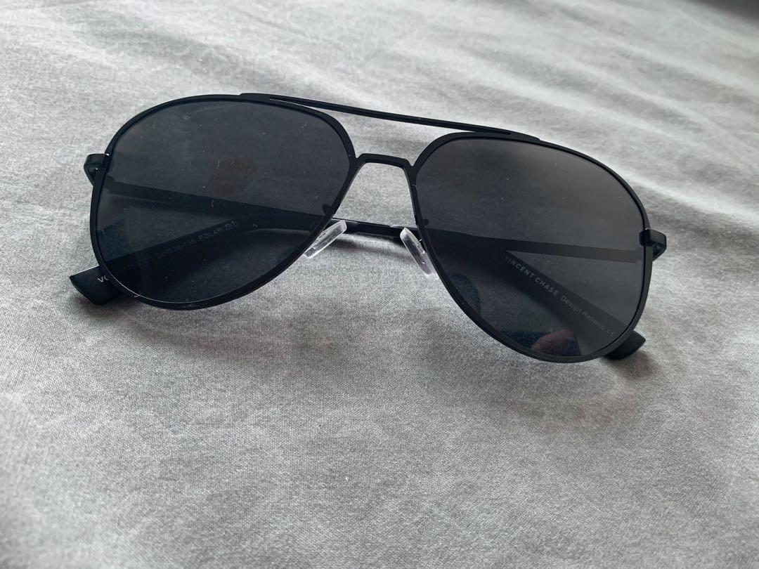 Lenskart Vincent Chase Polarized UV Protection Sunglasses (Black, Full Rim  Aviator, Unisex) Price - Buy Online at ₹899 in India