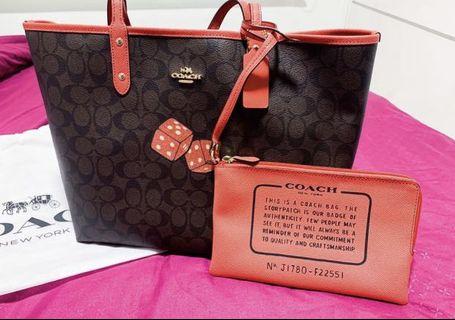 COACH F22551 REVERSIBLE CITY TOTE WITH DICE MOTIF WITH POUCH