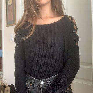 Open shoulder knit