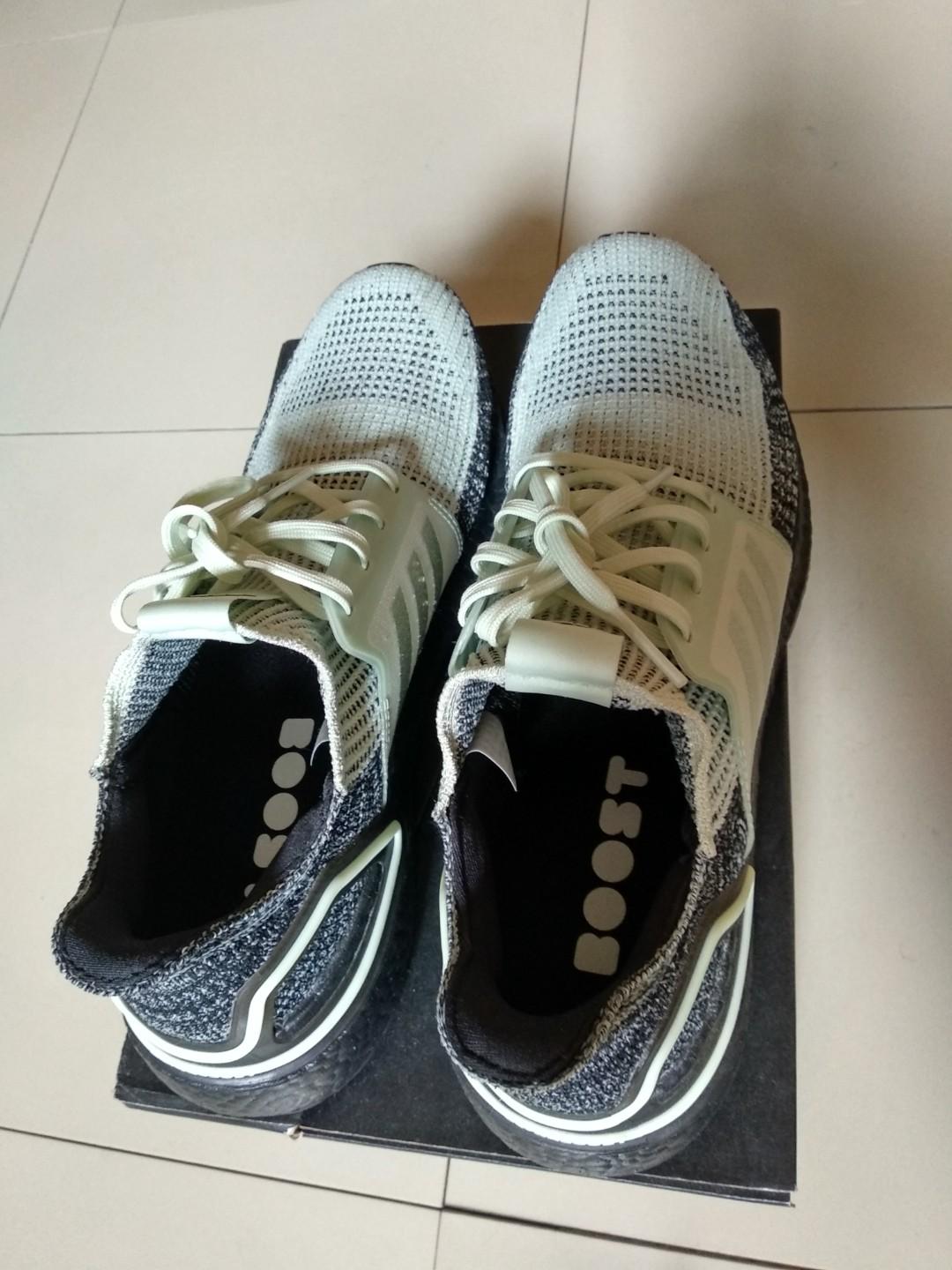 Ultra boost deals 19 black mint