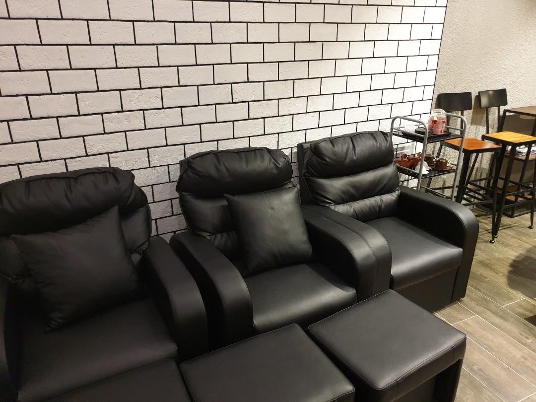 Barber chair shampoo chair (Category: Hair) located in Makati City. Submitted by superior.haven (Listing ID 250198928, Image 3). Description: Showroom in Makati, Salcedo. Prices lowest in the Philippines. Manufacturer our own brand. New models just arrived. Please inquire and don't hesitate.
