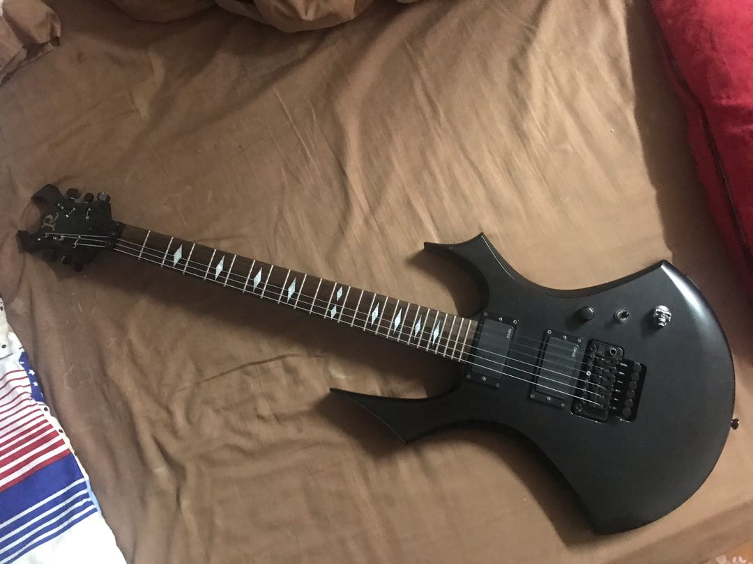 Bc rich virgin Japan Monster (rare), Hobbies & Toys, Music & Media