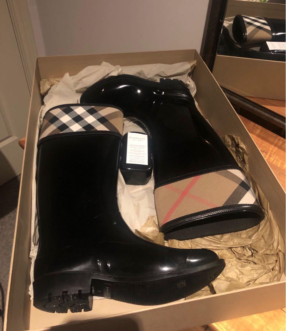 Burberry patterned rain boots deals