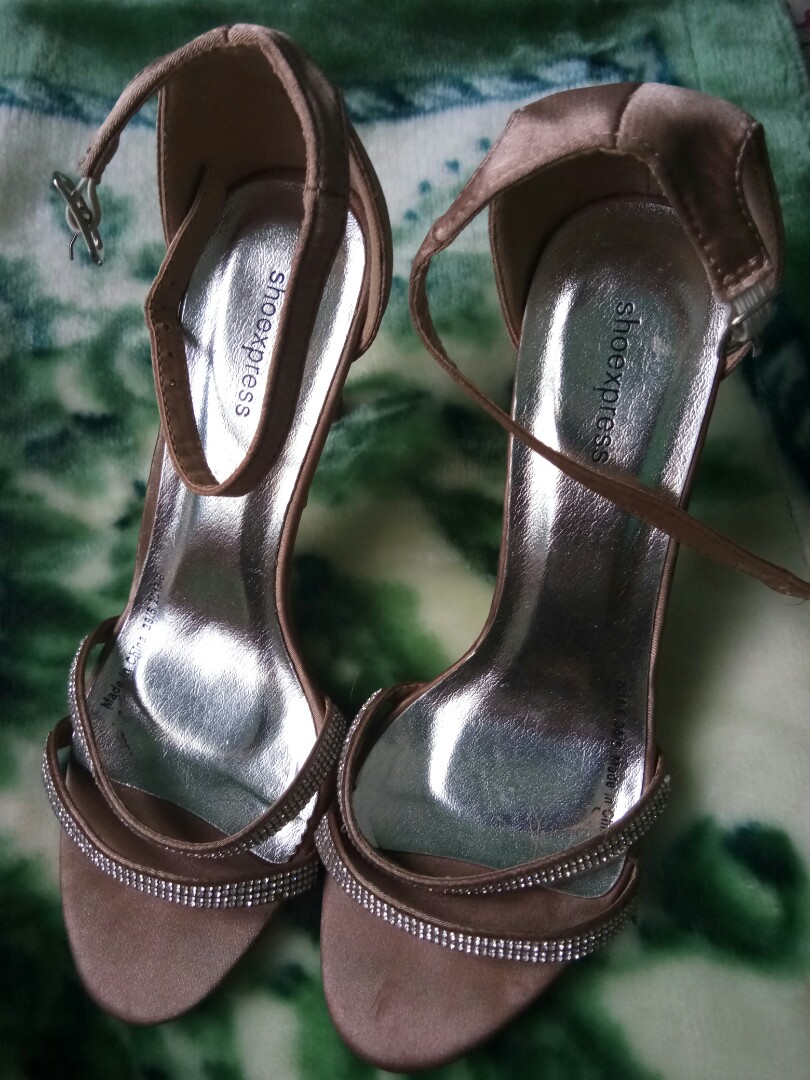 champagne low heels