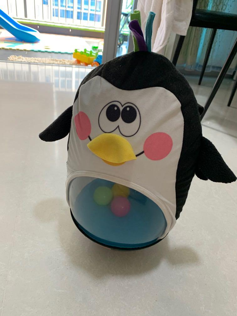 wobble penguin toy