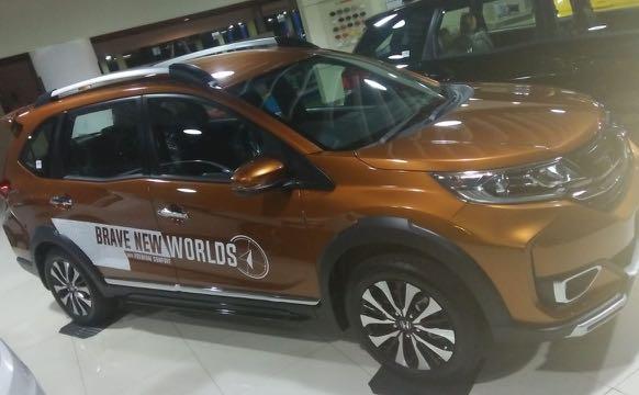 Honda Brv Prestige Orange Cars Cars For Sale On Carousell