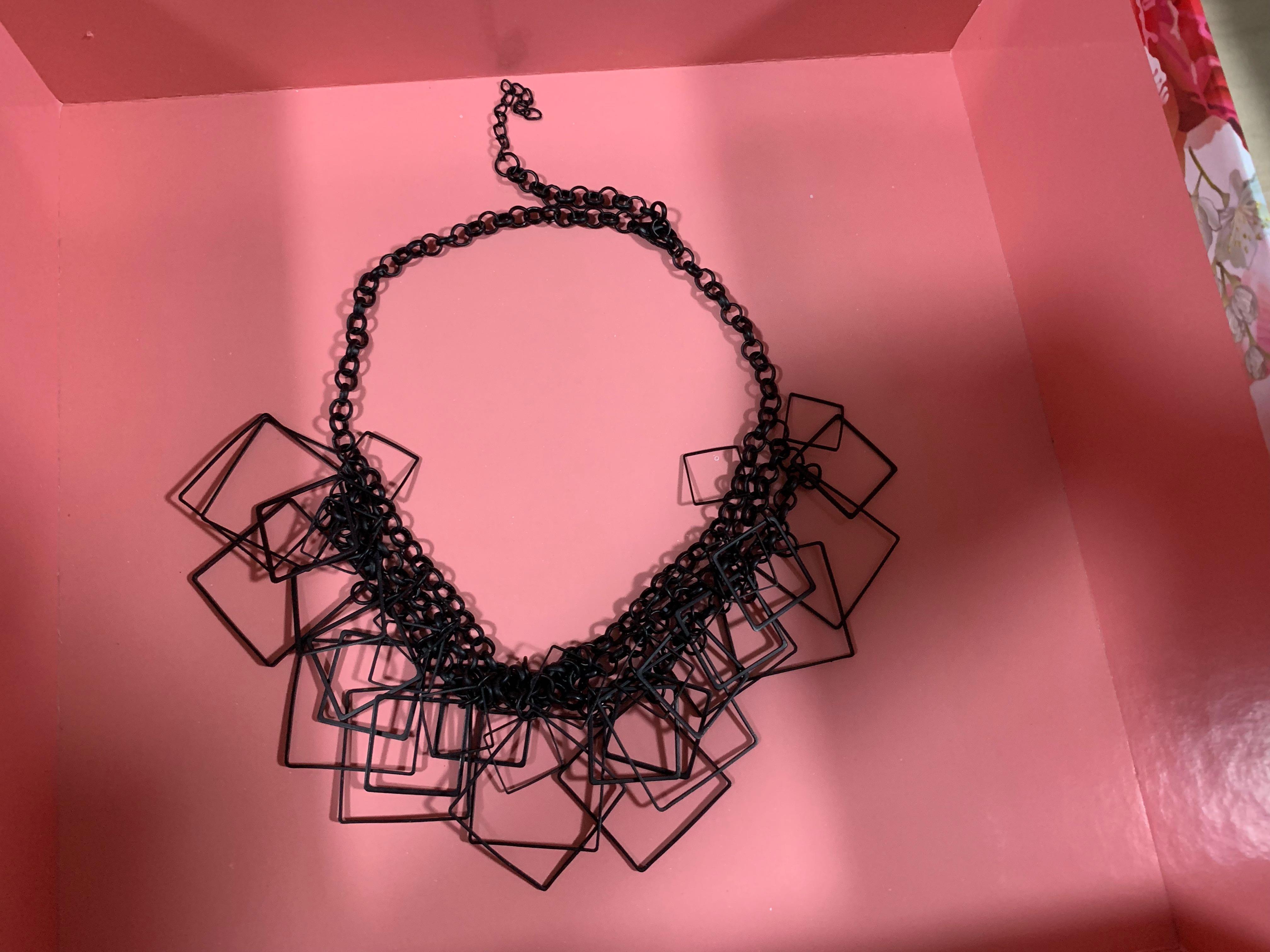 where to buy nice necklaces