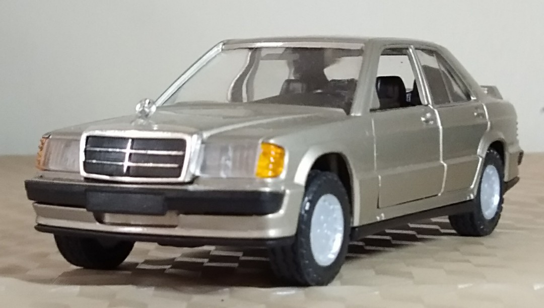 Miniature NZG 1/35 - Mercedes 190 E 2.3 16 Gris Métal - Échelle 1:35, état Neuf