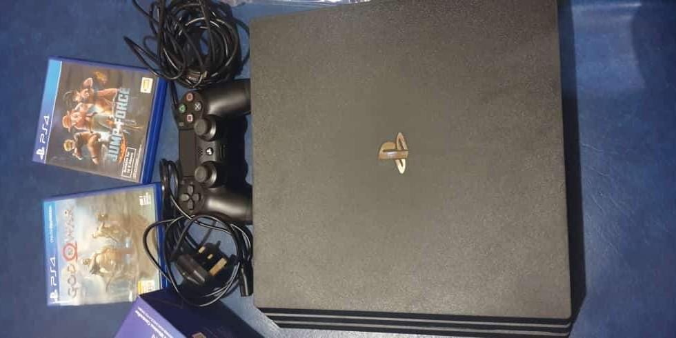 2nd hand ps4 for sale