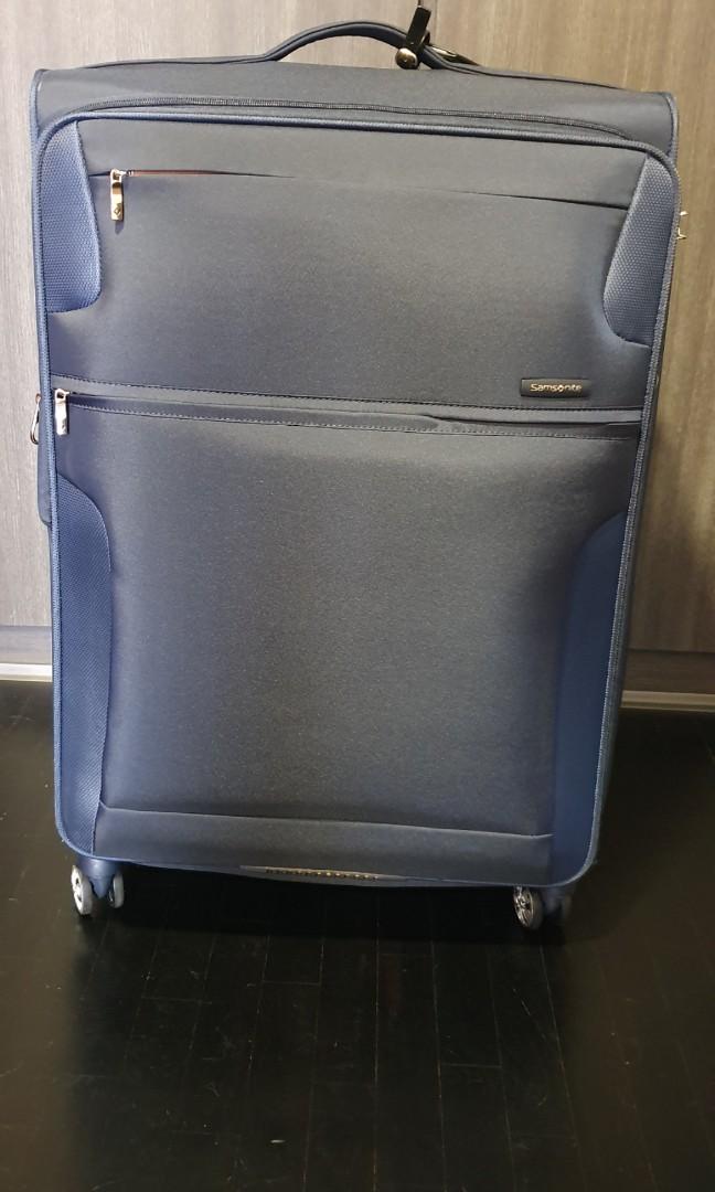 samsonite takashimaya