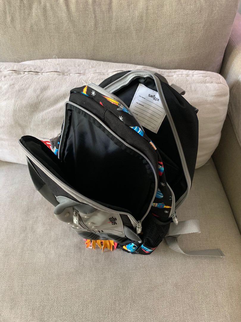 smiggle rocket bag