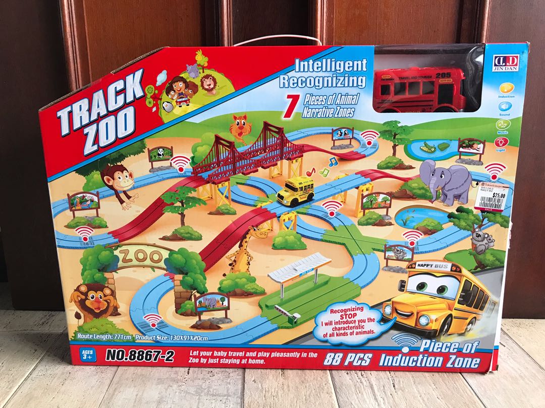 Track Zoo, Hobbies & Toys, Toys & Games on Carousell