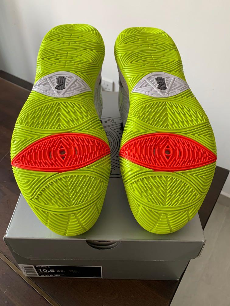 Us10.5 Nike Kyrie 5 Mamba Mentality Chaos, Men'S Fashion, Footwear,  Sneakers On Carousell