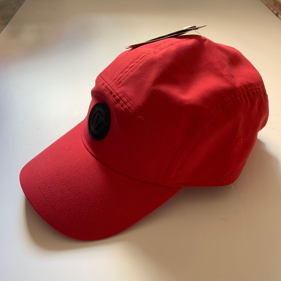 vans red cap
