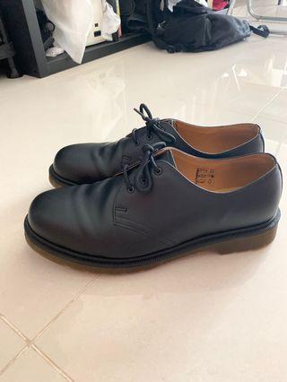 Dr Martens 1461 PW derby. Almost brand new