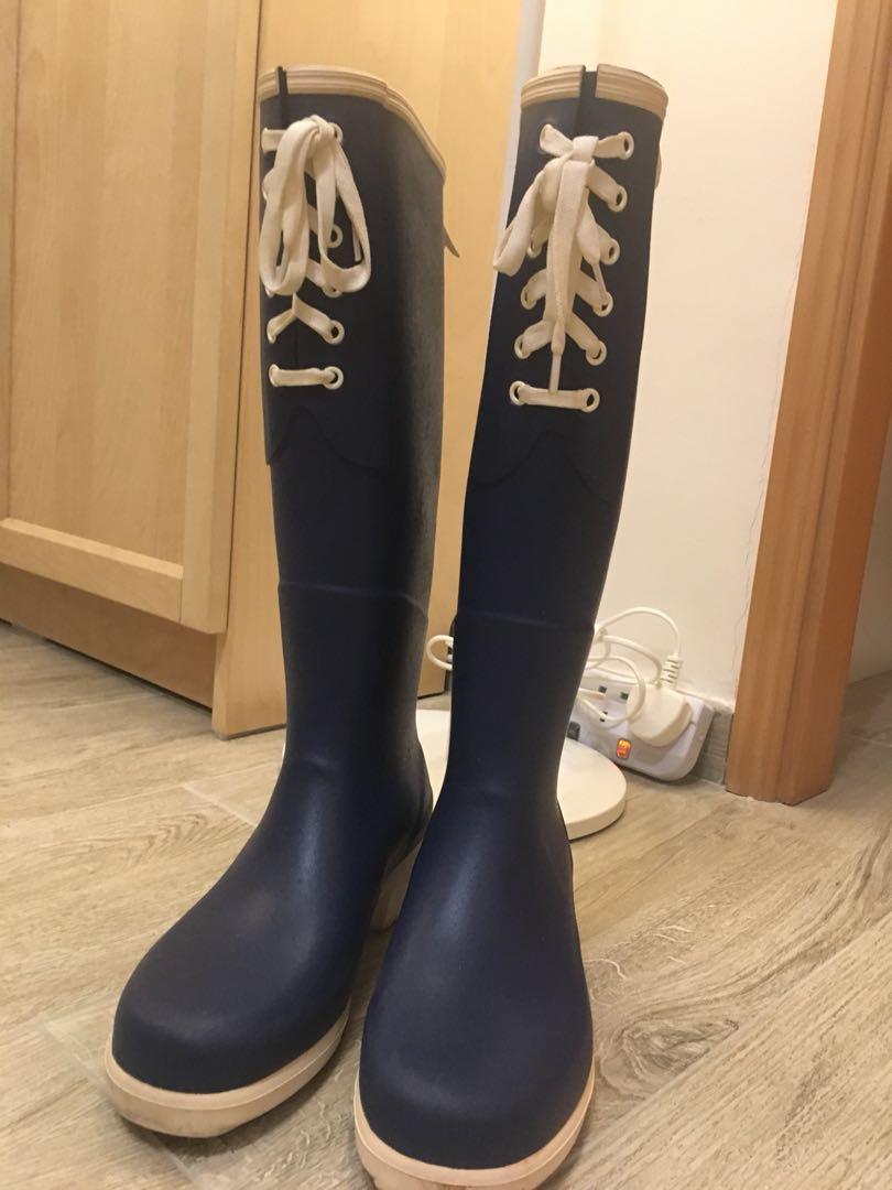 rain boots sold near me