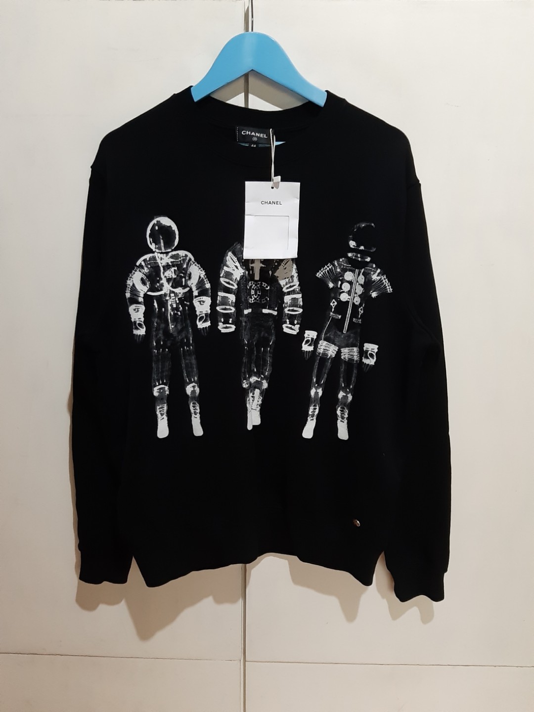 Chanel discount astronaut sweatshirt