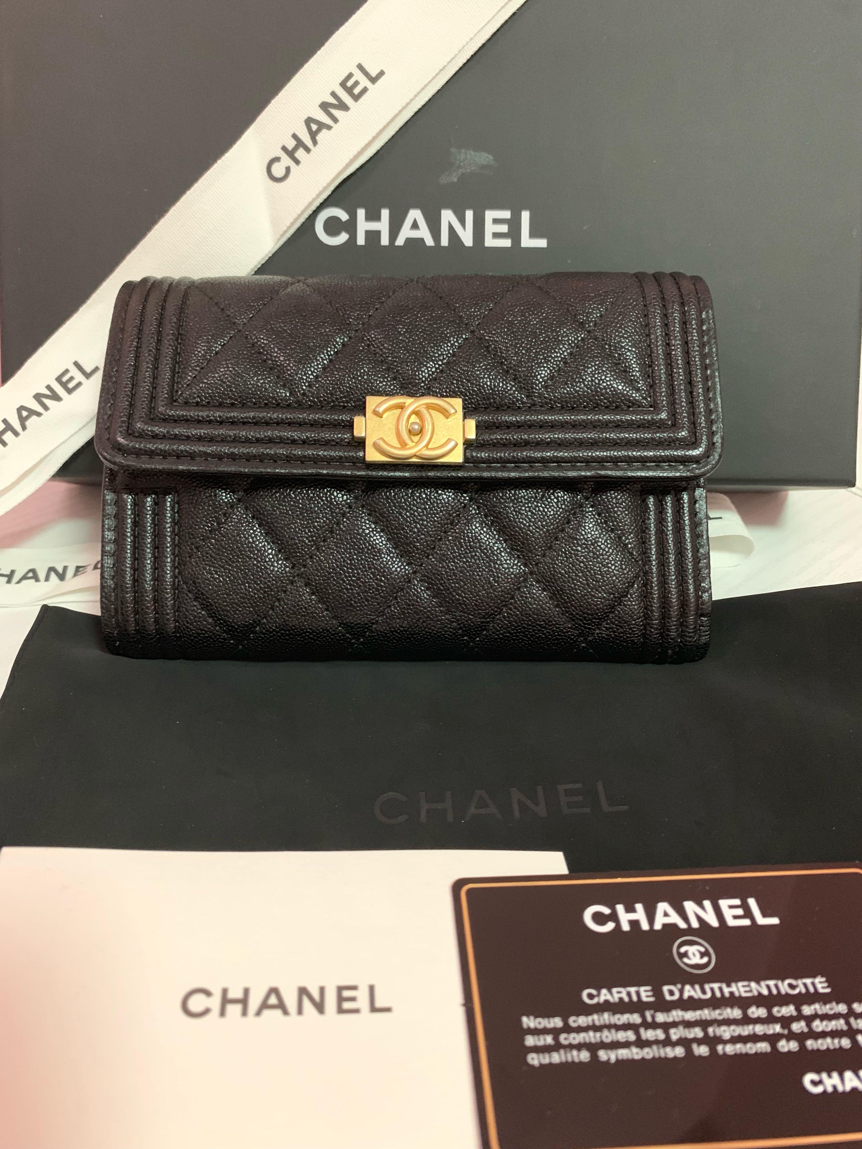 chanel boy medium wallet