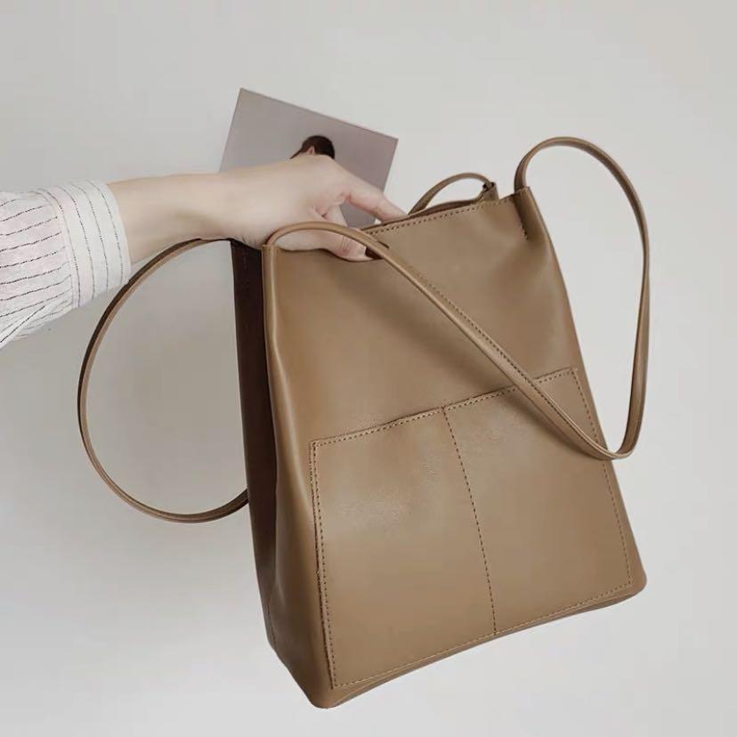 basic leather bag