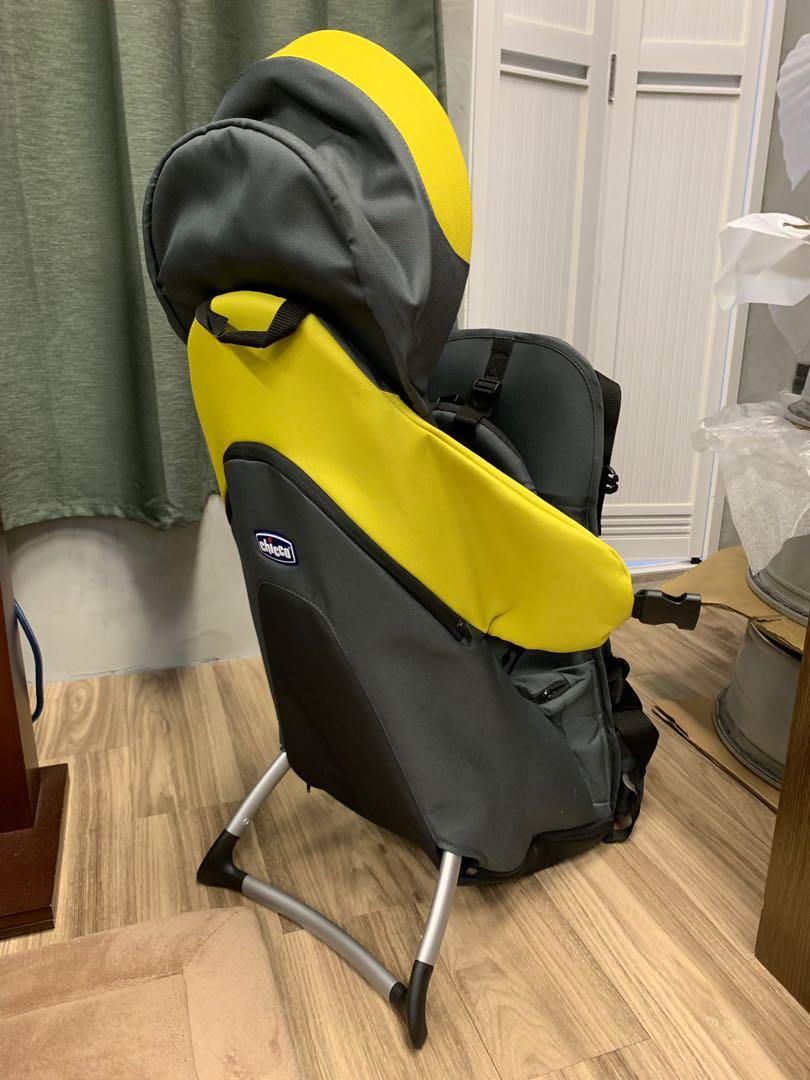 chicco finder backpack