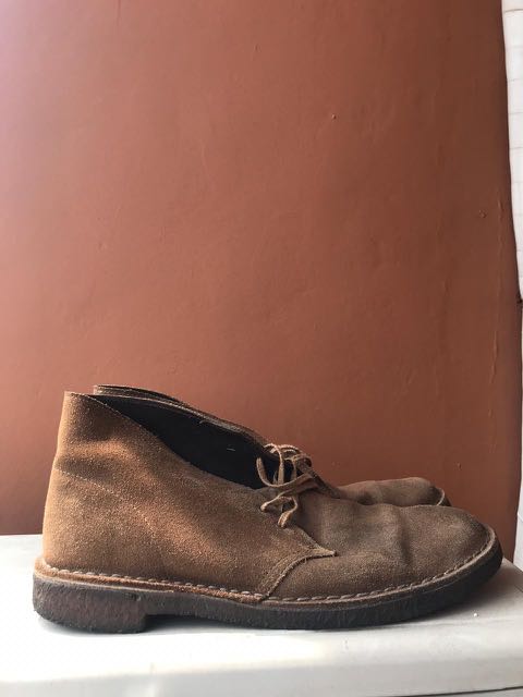 clarks originals desert boot walnut suede