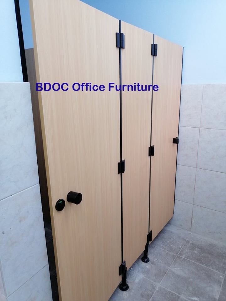 Comfort Room Partition Doors Home Furniture Furniture Fixtures Office Furniture On Carousell