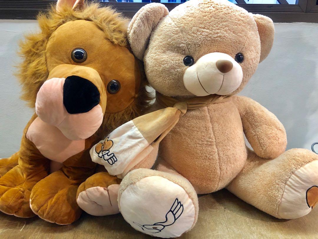 giant lion teddy bear