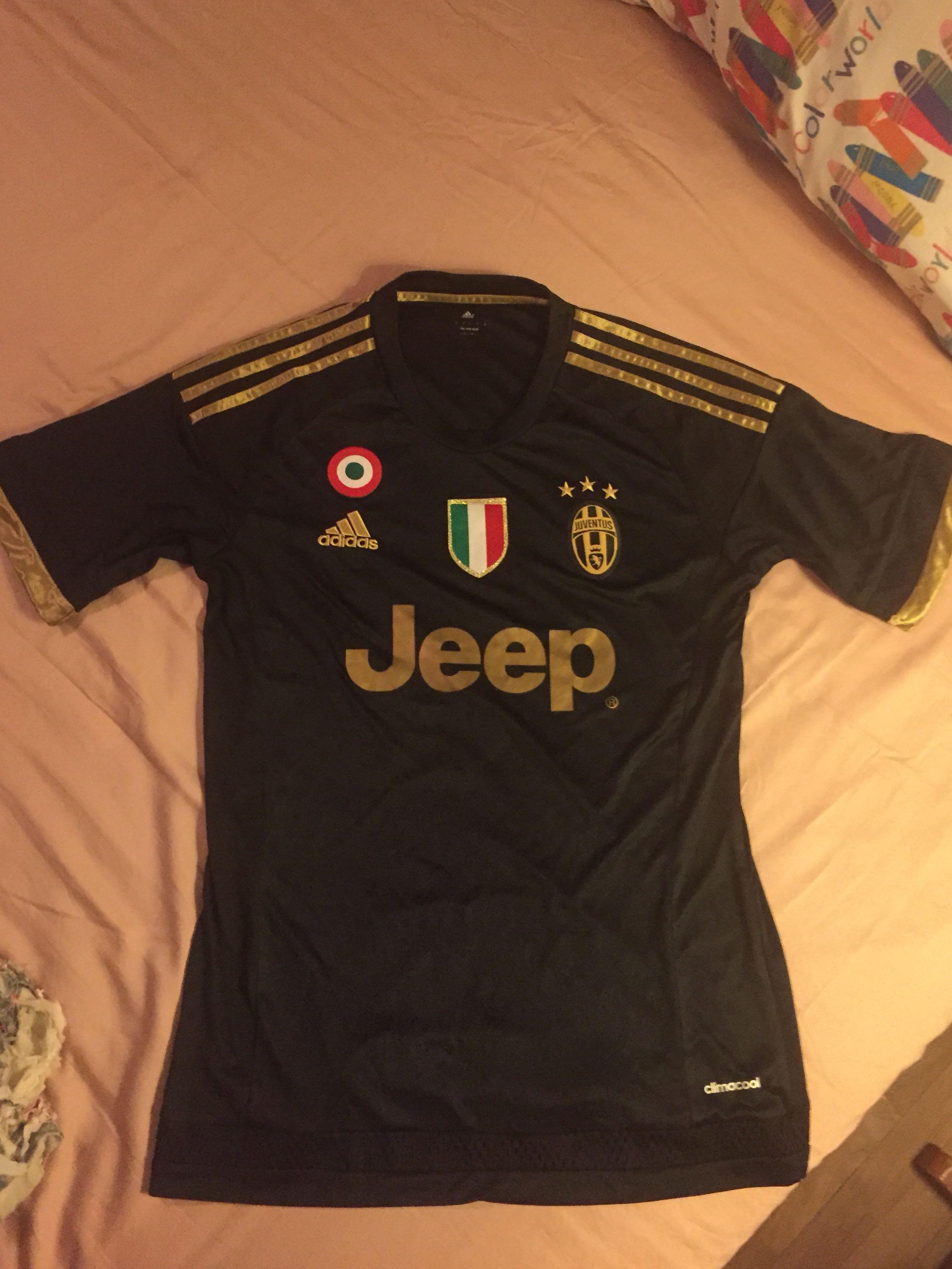 Juventus Away Jersey Black \u0026 Gold 15/16 