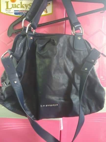 La Pagayo shoulder bag
