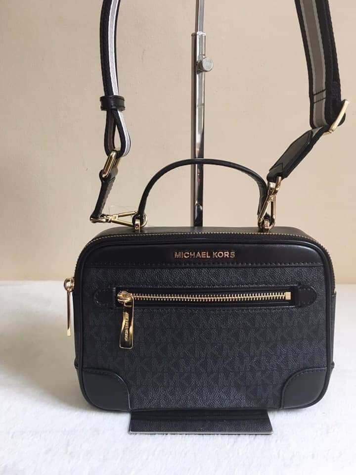 MICHAEL KORS TRAVEL TOP HANDLE CAMERA BAG Luxury Bags Wallets