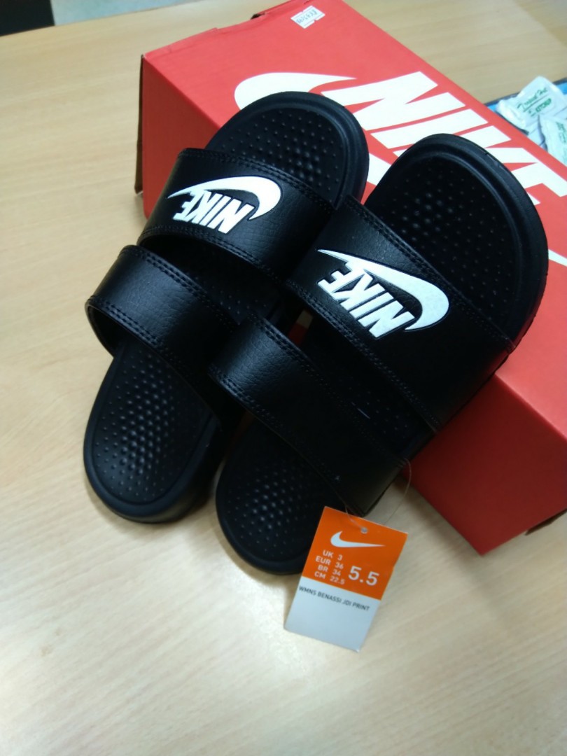 nike benassi bag