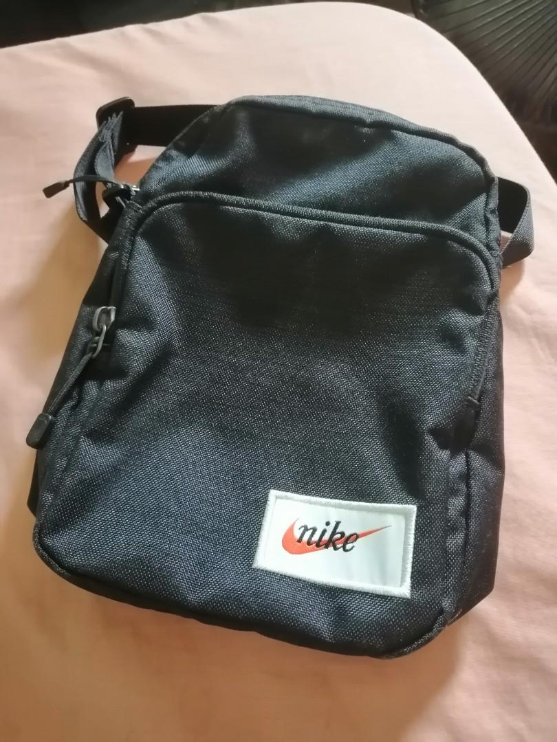 nike heritage sling bag