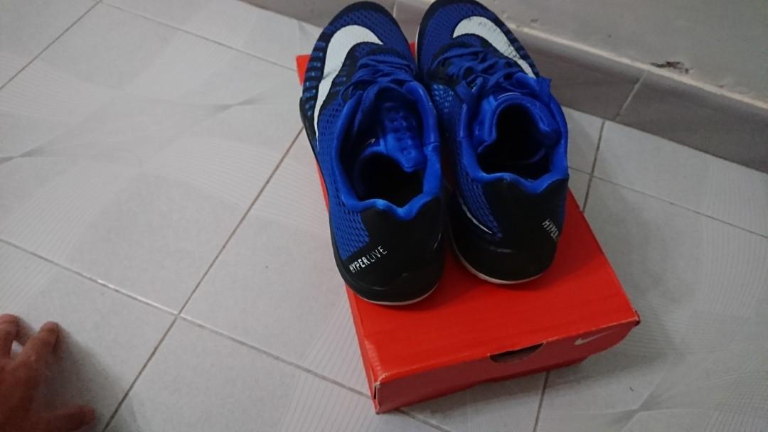 Nike hyperlive ep （分類：波鞋）位於 Hong Kong。 由 rcc14020 提交（商品編號 250534621，圖片 3）。簡介： 好新 冇乜點著過。