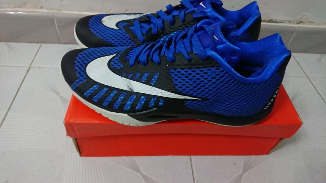 Nike hyperlive ep （分類：波鞋）位於 Hong Kong。 由 rcc14020 提交（商品編號 250534621，圖片 2）。簡介： 好新 冇乜點著過。