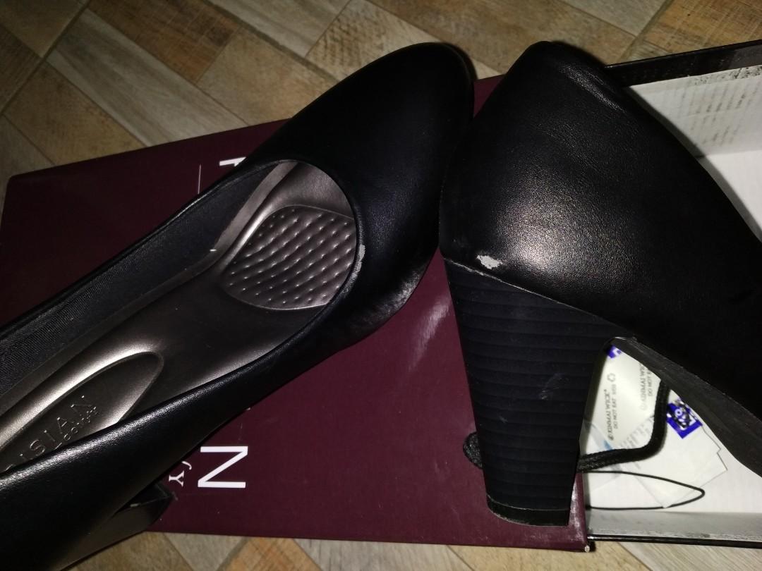 Parisian school shoes, Women's Fashion, Footwear, Heels on Carousell