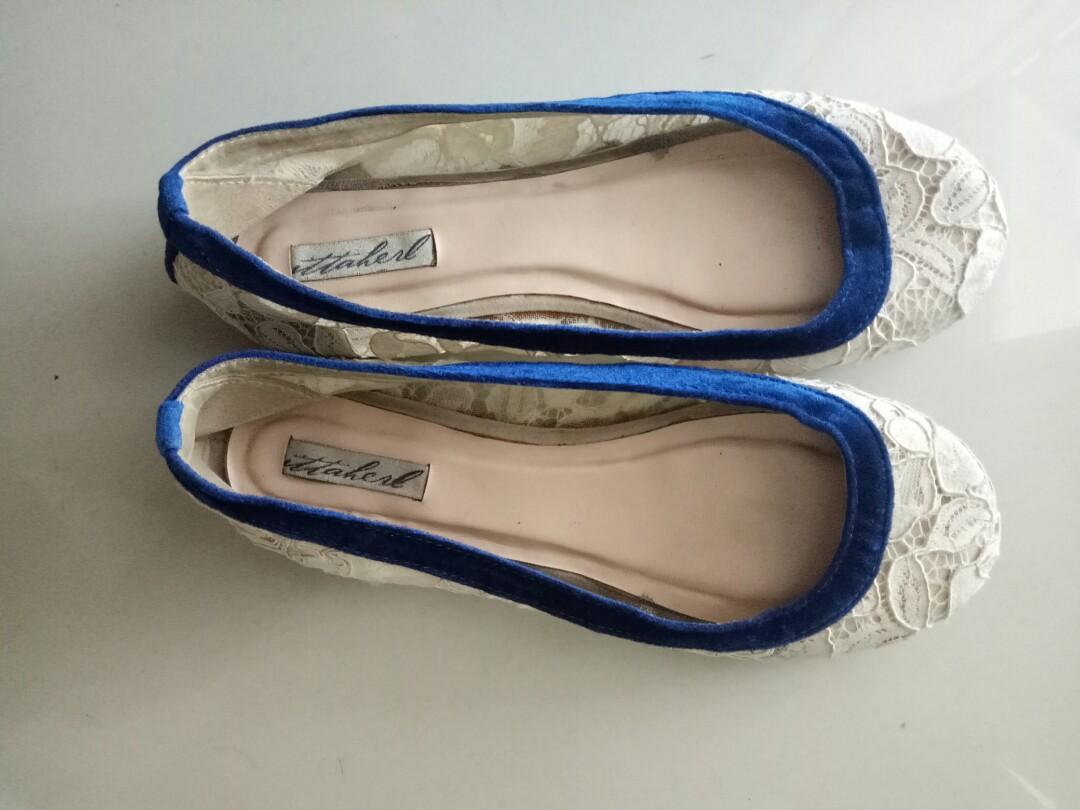 Sepatu Ittaherl Women S Fashion Women S Shoes On Carousell