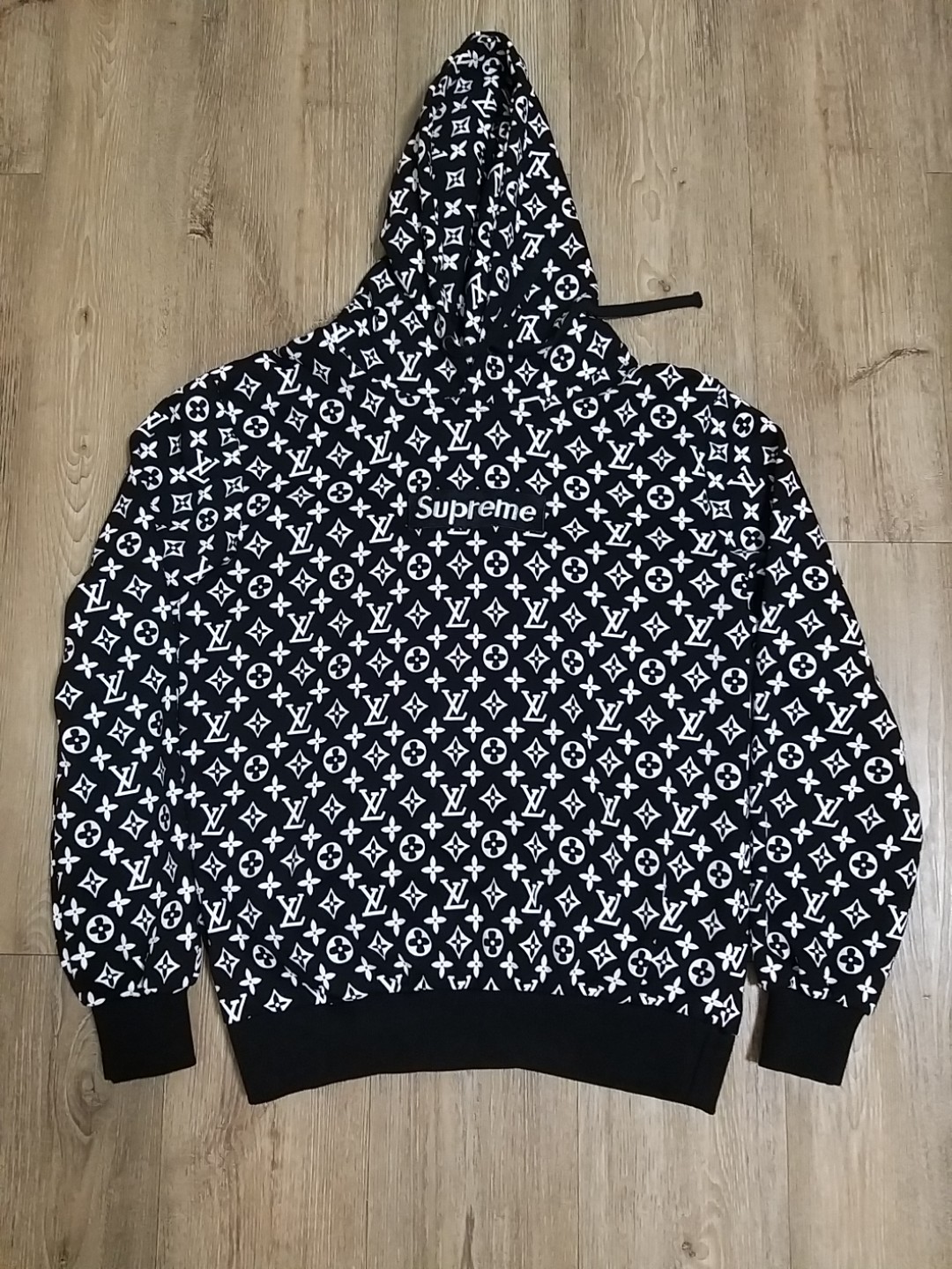 Fake Supreme x LV hoodie, Men's Fashion, Tops & Sets, Hoodies on Carousell